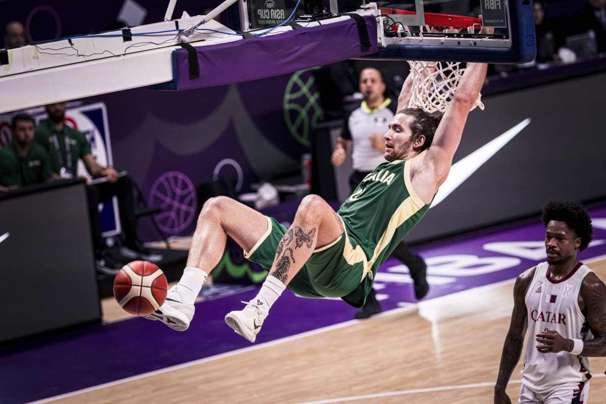 前鹈鹕内线在澳大利亚队的得分贡献或许远超外界预期