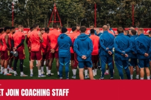 诺丁汉森林官宣教练组成员，耶迪纳克等四名澳波的老搭档加入