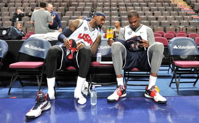 开云登录入口-【早报】神射手悲喜交加！告别阿kun！库里加冕3分王！