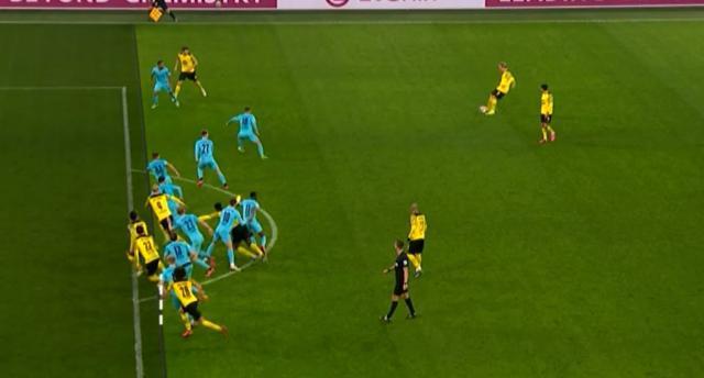 Kaiyun中国官网-【德甲】哈兰德双响破纪录 布兰特2助攻 多特3比0胜