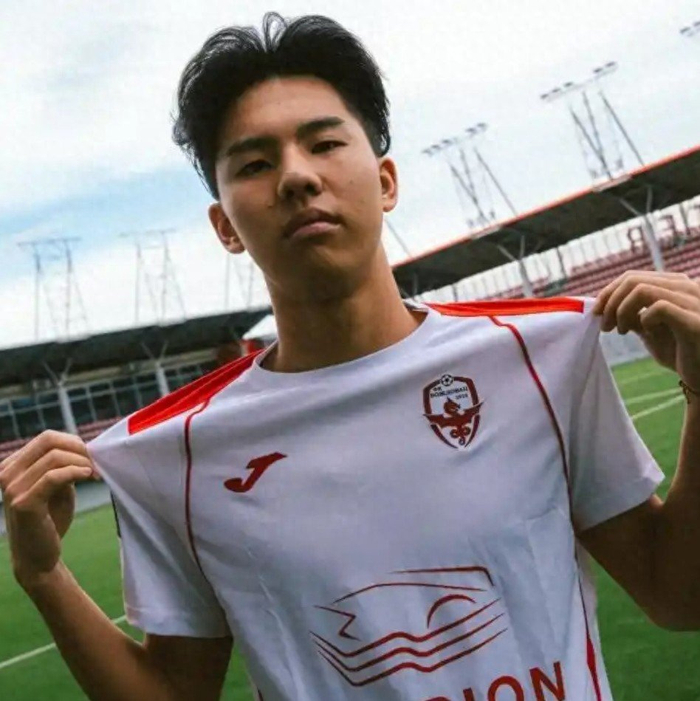 Kaiyun中国官网-英超青训再添中国锋线！18岁张家鸣身披9号，先外租后回归|伯恩利|塞尔维亚|U21|徐彬|梯队_新浪体育_新浪新闻