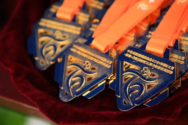 Kaiyun中国官网-降温降雨挡不住少年绿茵热情 北京百队杯落下帷幕