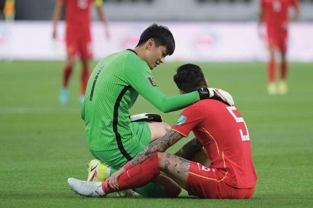 开云登录入口-【早报】拜仁：巴萨不还手就收着点！C罗：林皇竟叛国？