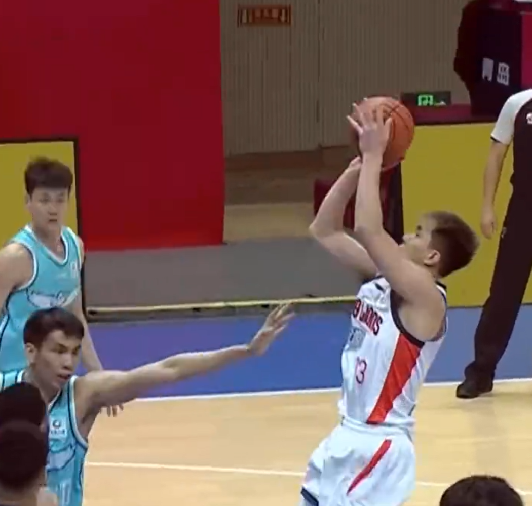 郭艾伦炸了！杨鸣要走了？早干嘛去了…